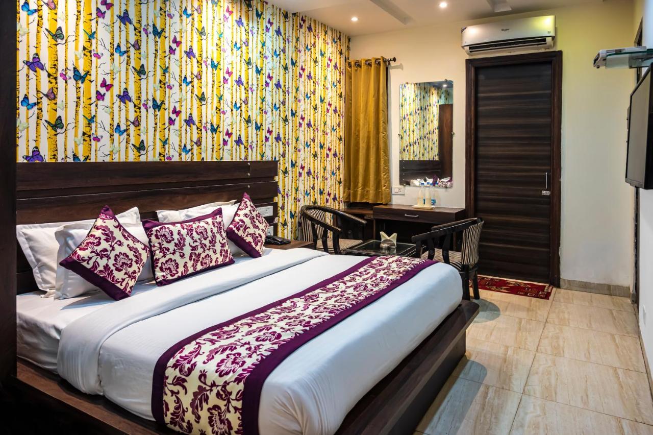 Hotel Royals Grand Galaxy Amritsar Zewnętrze zdjęcie
