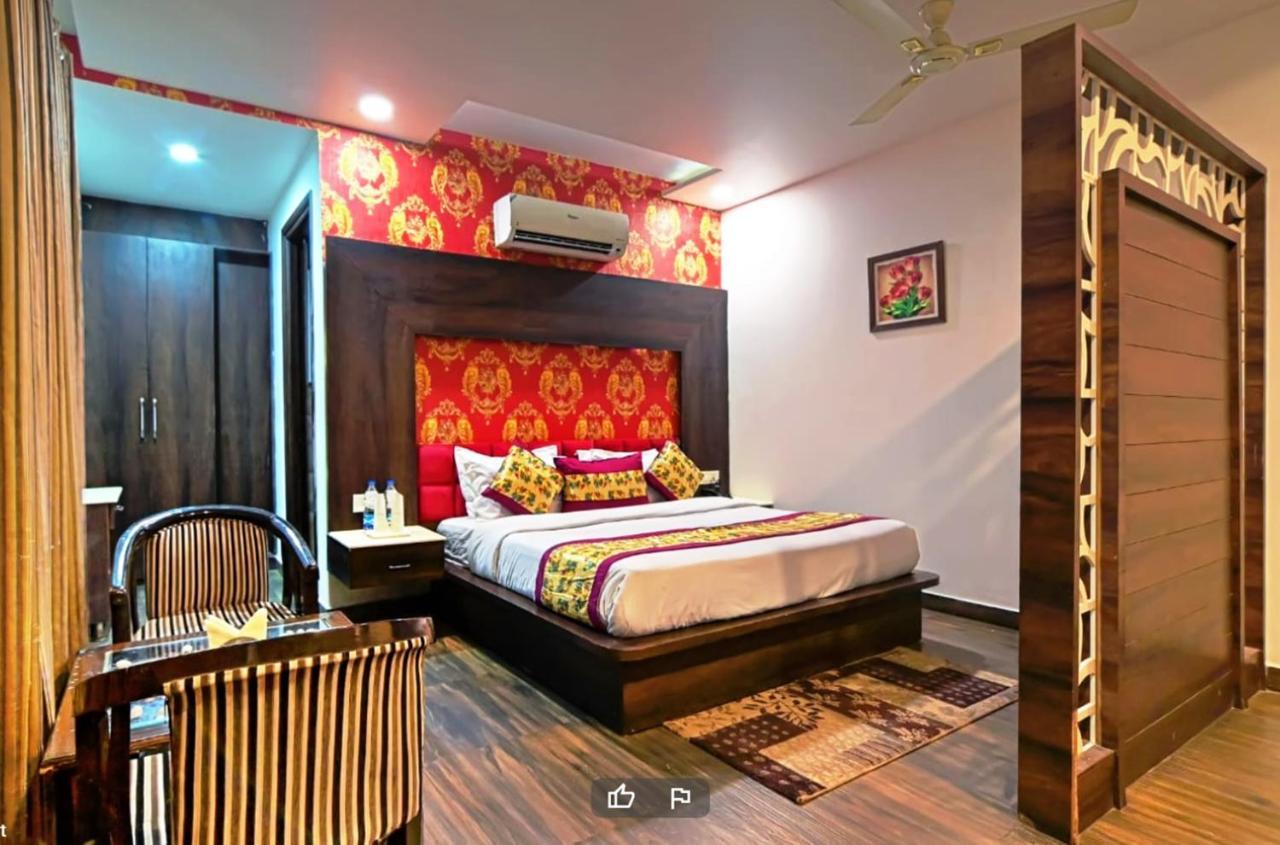 Hotel Royals Grand Galaxy Amritsar Zewnętrze zdjęcie